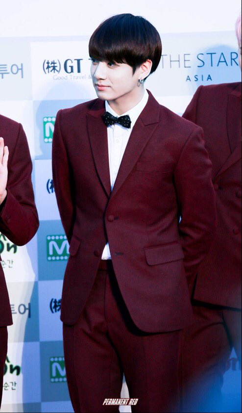BTS_National's tweet photo. [HQ] 160217 BTS Jungkook @ The Gaon Chart KPop Awards @BTS_twt  © permanent red https://t.co/h2uVmXXvpA