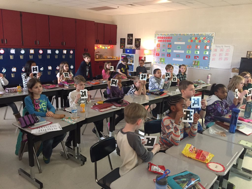ShemikaStinnett's tweet photo. ❤️ed Digital Learning Day @LegacyElement @MadCoSchools @GetKahoot @plickers @poppletny https://t.co/PnGtB96aKN