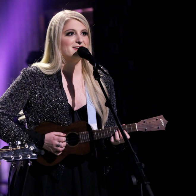 UkuleleMag's tweet photo. Celebrate @Meghan_Trainor's #Grammy Win: Watch Her Perform ‘Lips Are Movin” on #Ukulele https://t.co/FQsLeBM1cF https://t.co/kvOMsuGJv0