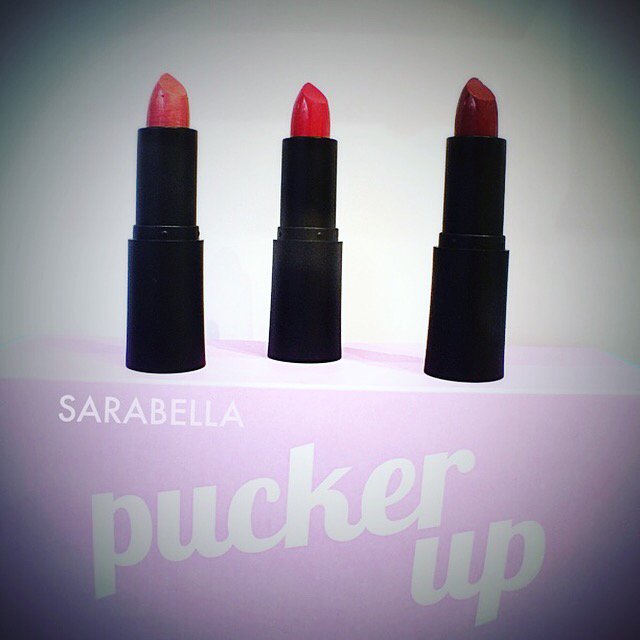 LoveSarabella's tweet image. Pucker up 💋 #wakeupandmakeup
