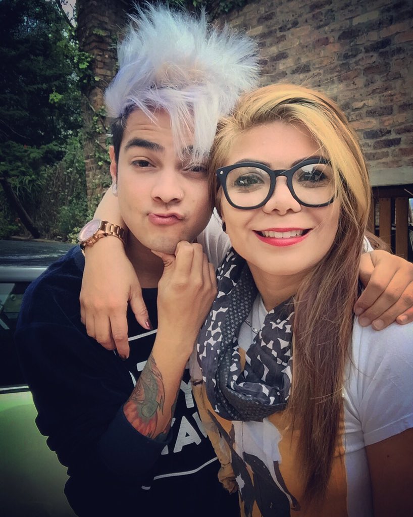 Juanjaramilloe's tweet photo. Mañana @Lasrtajaramillo y yo les contaremos algo supremamente importante, no saben lo ansiosos que estamos. https://t.co/ndZhoZVJFh
