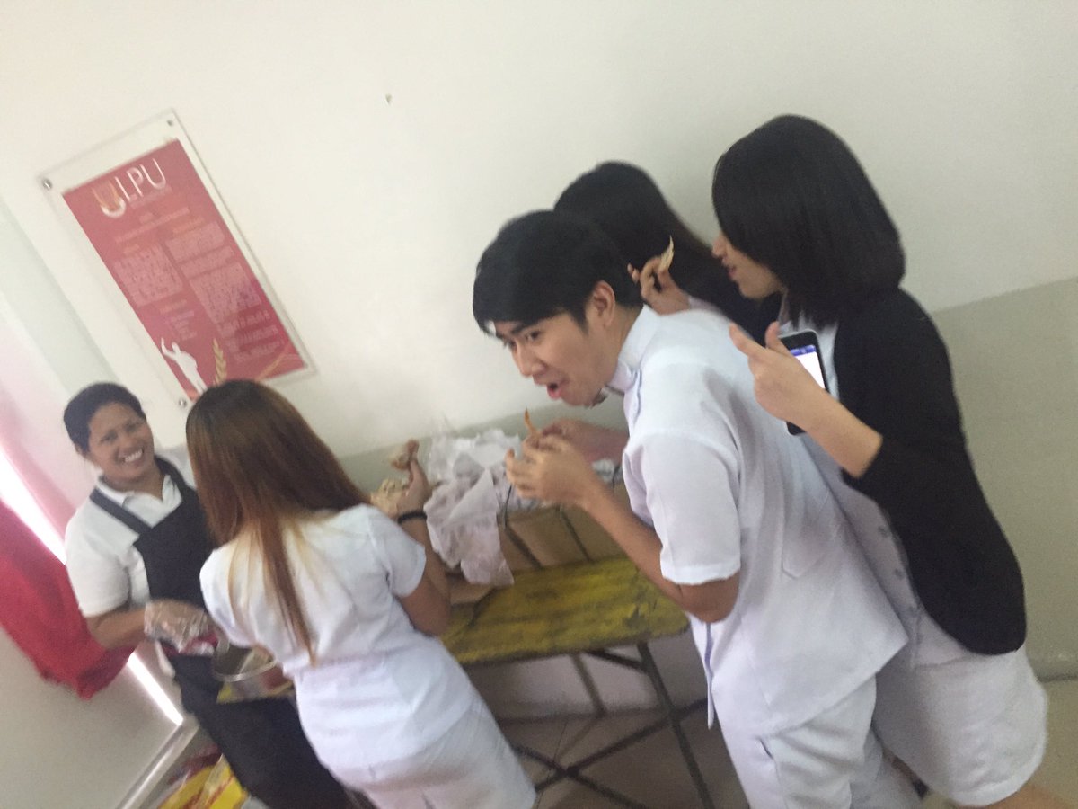ItsmePar's tweet photo. Council perks. @itsbojimplata @DevieBunquin @chrisbagos #rhada don't tell the doctors hahaha https://t.co/IzITcPkFcQ
