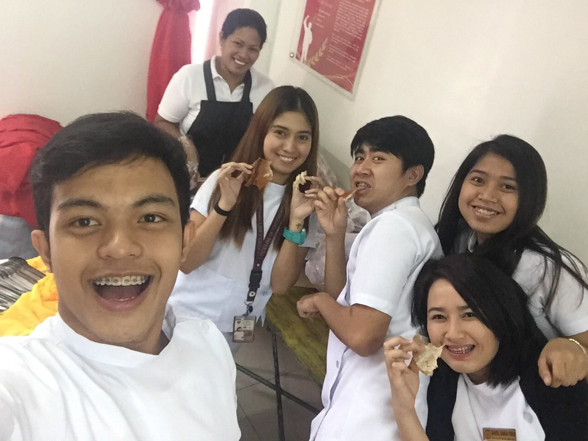 ItsmePar's tweet photo. Council perks. @itsbojimplata @DevieBunquin @chrisbagos #rhada don't tell the doctors hahaha https://t.co/IzITcPkFcQ