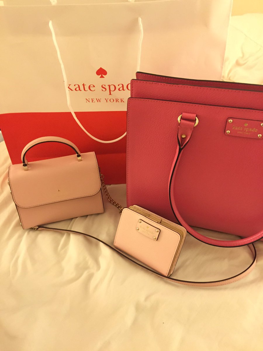 YourJacqueline's tweet photo. #spoiled #ValentinesDay https://t.co/sxvg8HoUOf