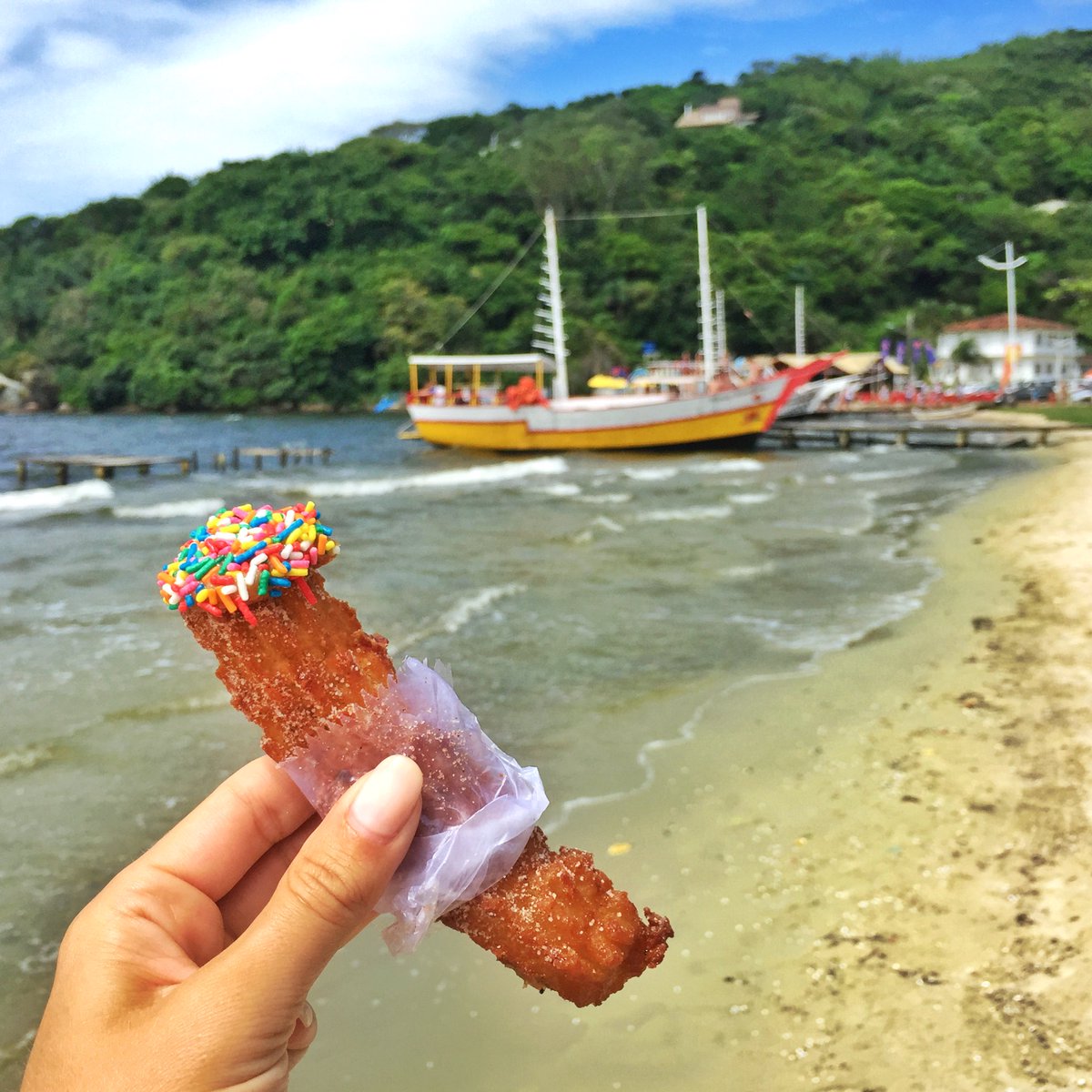 theblondeabroad's tweet photo. Need a beach destination to #travel to? #Florianopolis, Brazil is perfect! Read more: https://t.co/96LHIrPzRU | #rtw https://t.co/KuRN6c6zeE
