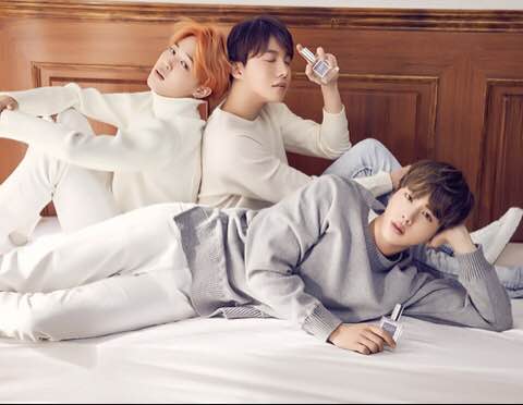 Rukikook's tweet photo. Warning...Bts is perfect! 😍💕💕💕💕 https://t.co/a1aTvJSs37