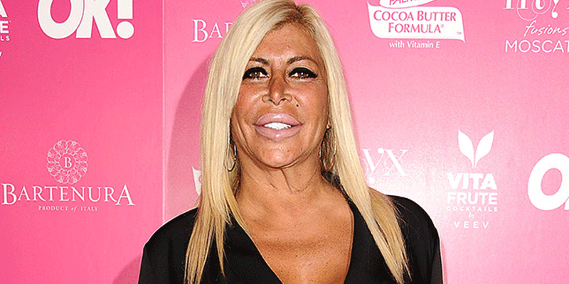 #MobWives star Angela 'Big Ang' Raiola still alive, fighting despite false reports of death peoplem.ag/EgiF84l