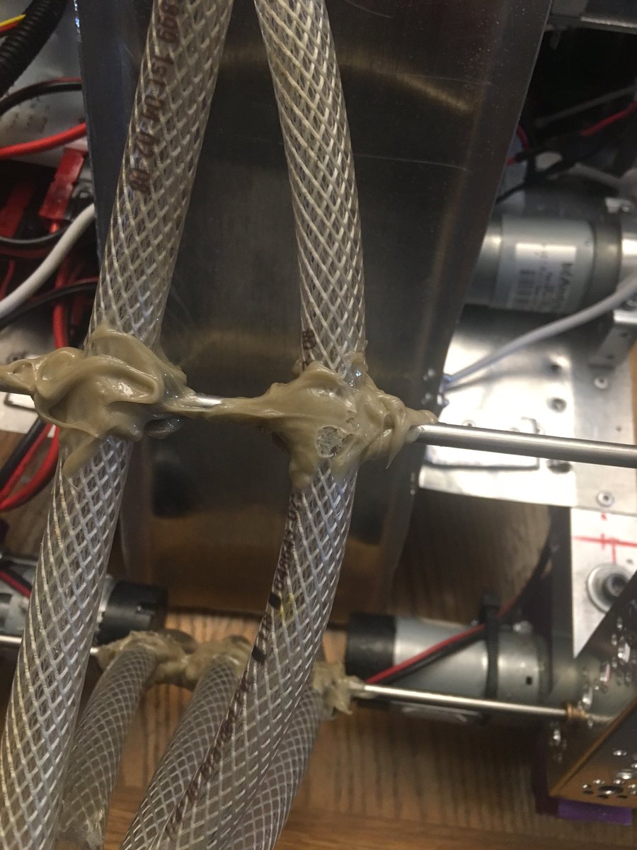 the_block_heads's tweet photo. Hopefully PL Premium works to hold the fingers with the new topper and back wall. #omgrobots https://t.co/m7duXECYGa
