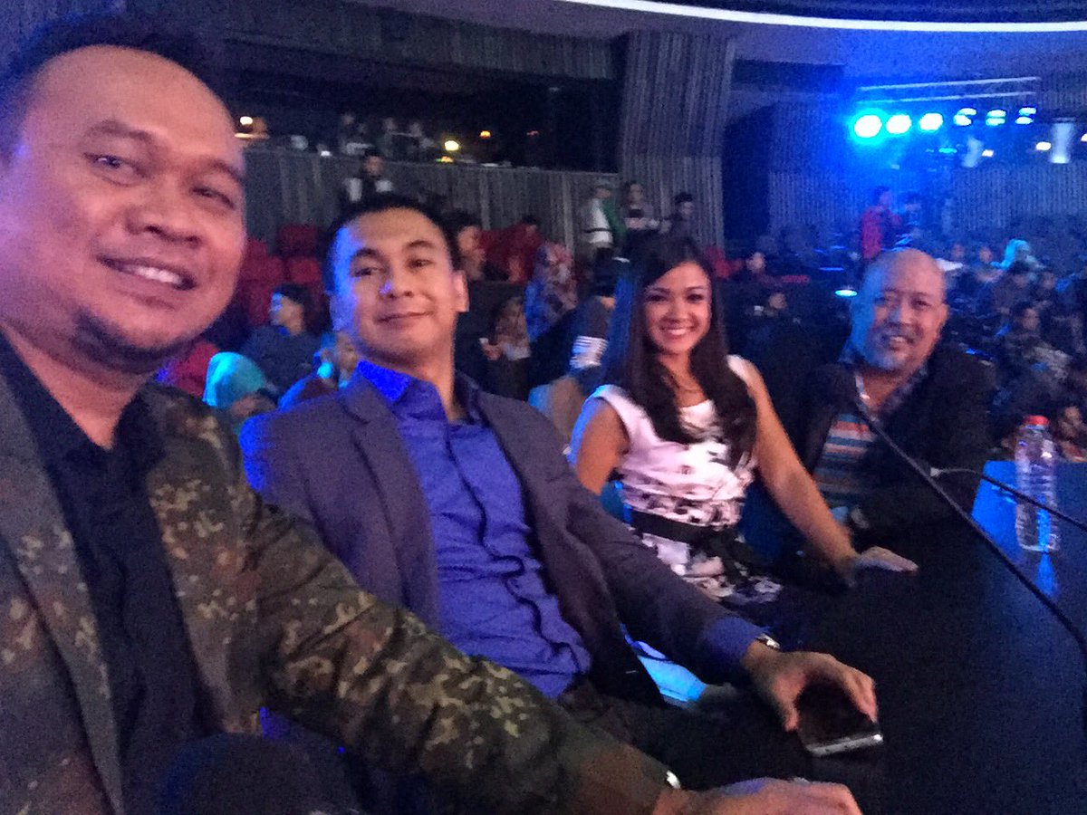 nirina_zubir tweet picture