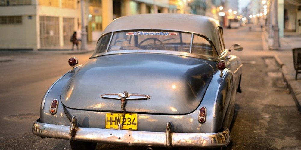 Do_it_Like_'s tweet photo. https://t.co/Y0Y1GtyyaI - How long can Cuba's beautiful classic cars last? https://t.co/12HVgbdJgQ