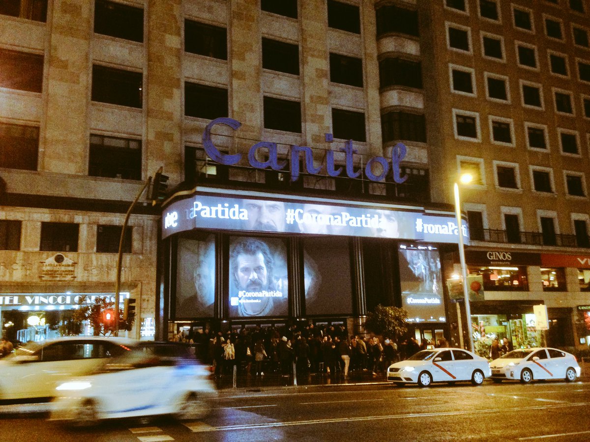 AliencitoB's tweet photo. #CoronaPartida en el #cine @CineCapitol @rtve #somoscine #evento #madrid https://t.co/KUihVElQQ3