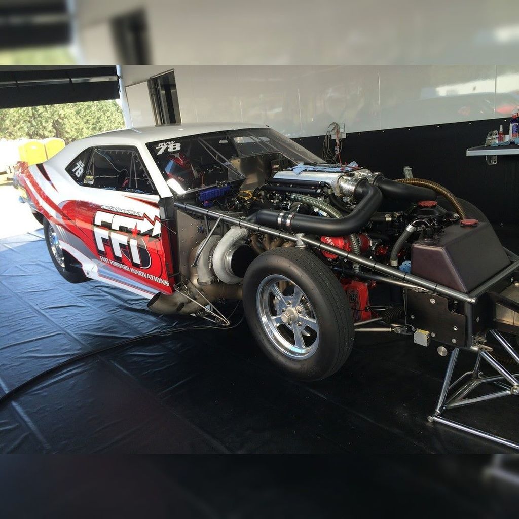 PrecisionTurbo's tweet photo. #PTEboosted Rick Thornton from #FastForwardInnovations is here at #SGMP for the #Lights… https://t.co/m2jO3y8rej https://t.co/F4LuJLoEKg