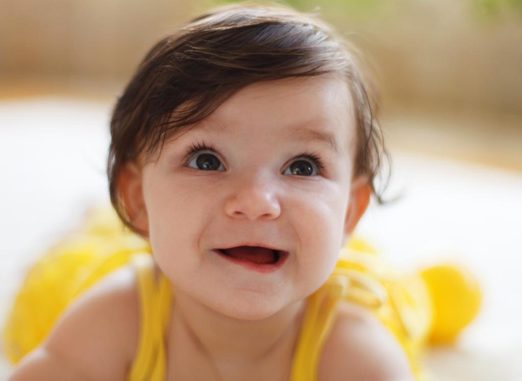thebump's tweet photo. The dos and don'ts for introducing baby to tummy time: https://t.co/Px202cUNYT https://t.co/bNB8vZzXD8