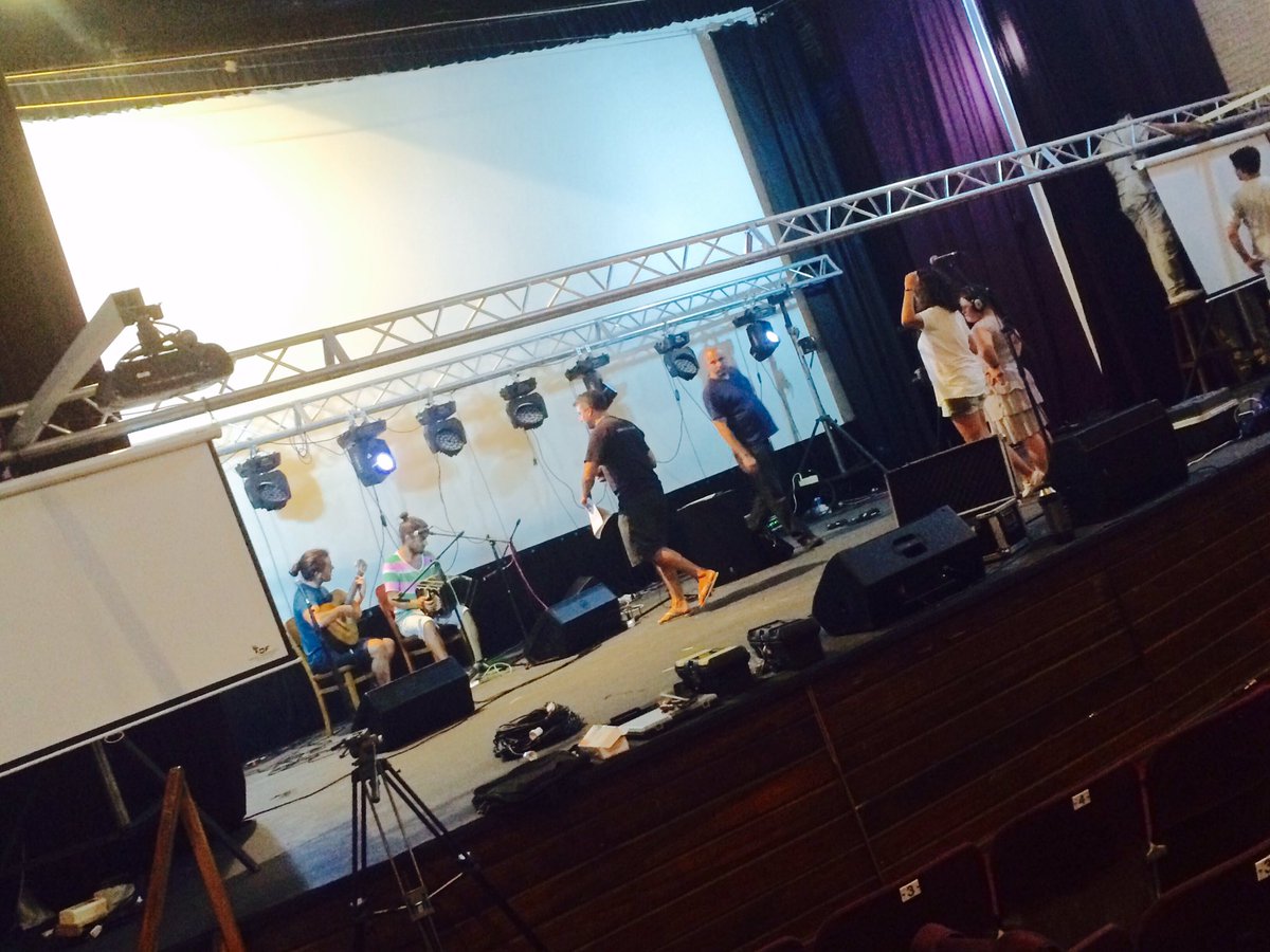 emiliadays's tweet photo. En ensayo general Xa ceremonia apertura de #tangoenpunta (mañana 21hs Cine teatro Cantegril Pta del Este) https://t.co/qFaBFAEqZS