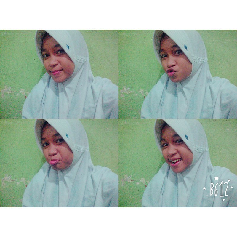 Aku menyayangimu saat ini, msh sma sprti ketika aku pertama kali bilang "aku sayang kamu"
masih tahan nunggu kmu ris