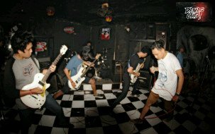 DAMASCUS INA tweet media