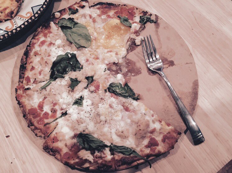 LBWanders's tweet photo. Because apparently today is all about food + sometimes I make myself real dinner. Homemade(ish) pizza. #ChefLB π https://t.co/JQLn59GPHY
