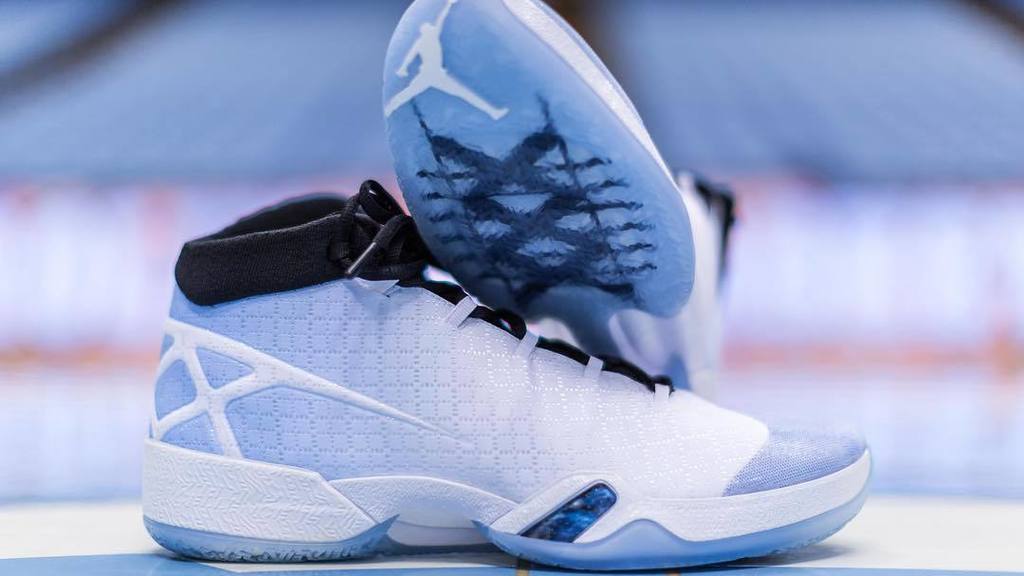 UNC_Basketball's tweet photo. Carolina Blue 🔥🔥🔥 @jumpman23 https://t.co/JX0yIyBJWG https://t.co/PqlxJajnbH