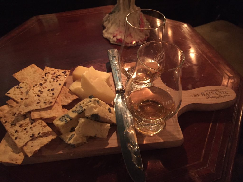 PlinstonC's tweet photo. Great Balvenie and cheese board with some Jazz on a Wednesday night @TheWalrusRoom @BalvenieUK https://t.co/VPoygb9Zhs