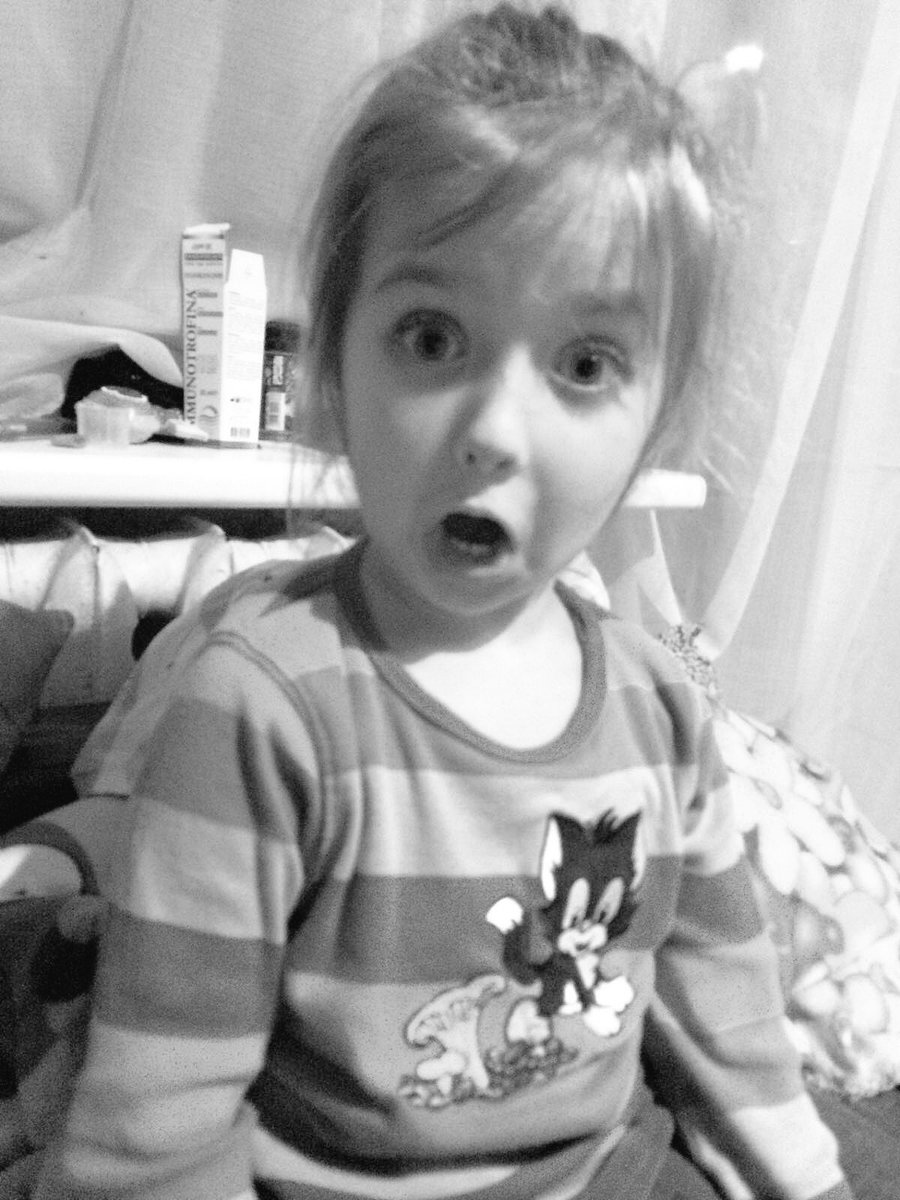 KitijaSkromane's tweet photo. Vēl tikai 12h un redzēšu savu mazo saulīti!! ☺️😽🐭👧 #love https://t.co/xov4PZyv4h