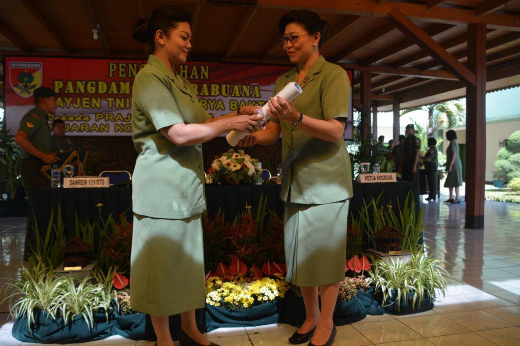pendam_wrb's tweet photo. Saling Menghargai Antar Umat Beragama
https://t.co/8xSwRo4lS5 https://t.co/VSS7lG0hNw