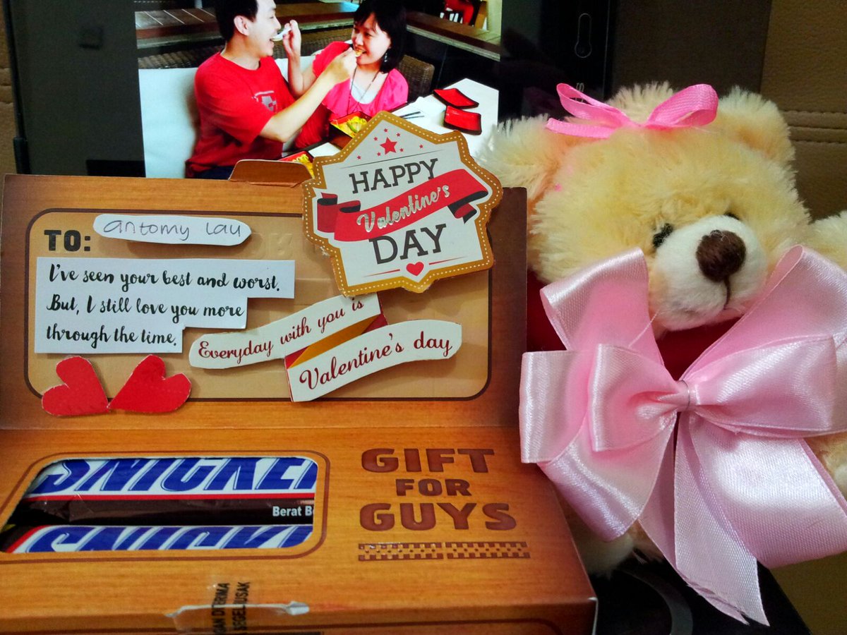bluesea_crystal's tweet photo. @Snickers_ID Dear @AntomyLau setiap waktu bersamamu penuh cinta dan kebahagiaan. I LOVE YOU #SnickersForGuys https://t.co/uegYuA2KAH