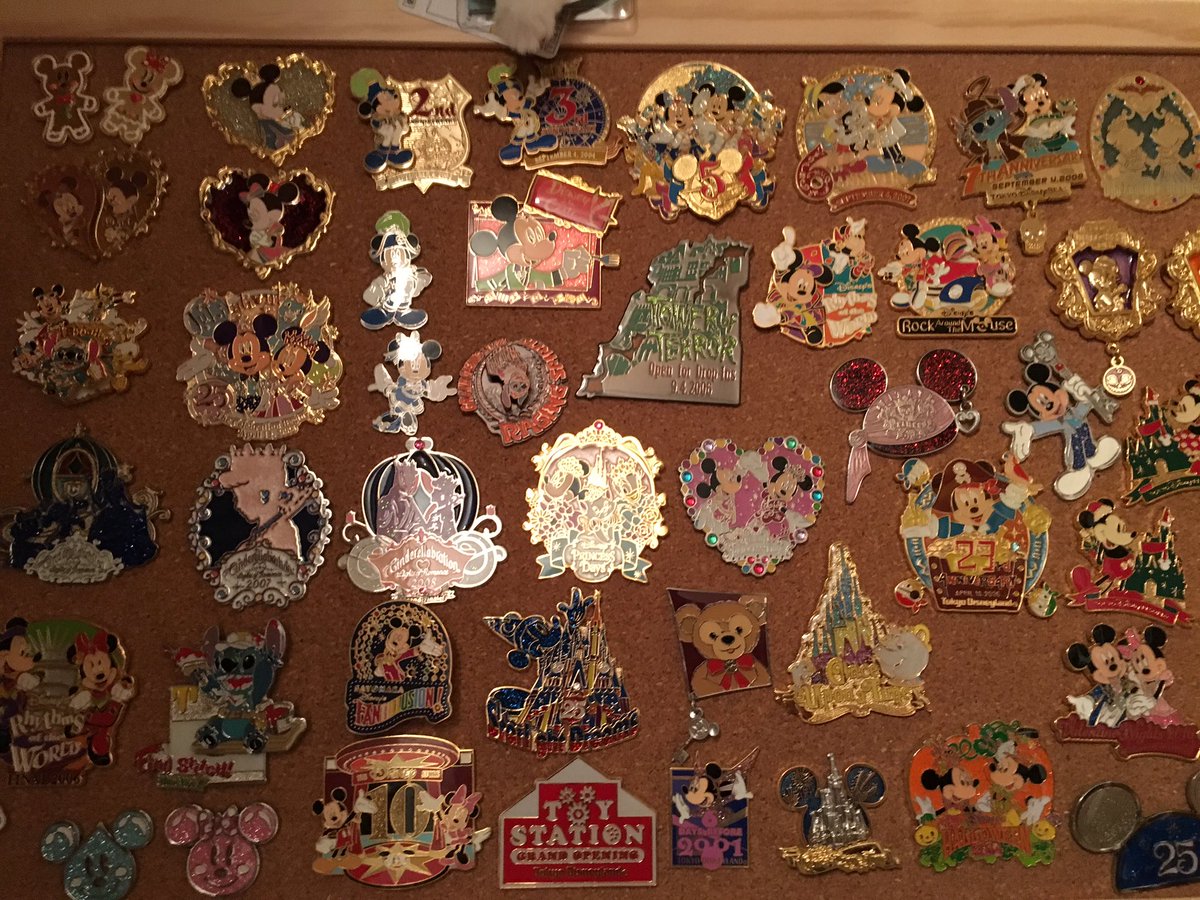 ミッキーたろう リクエストに答えて コルクボードのピンバッジ 男子がディズニー系のグッズばっかもってても許せるってひとrt ぼくのわたしのトイルーム ディズニー男子を応援します Disney好きな人 ピンバッジ D垢さんと繋がりたい T Co