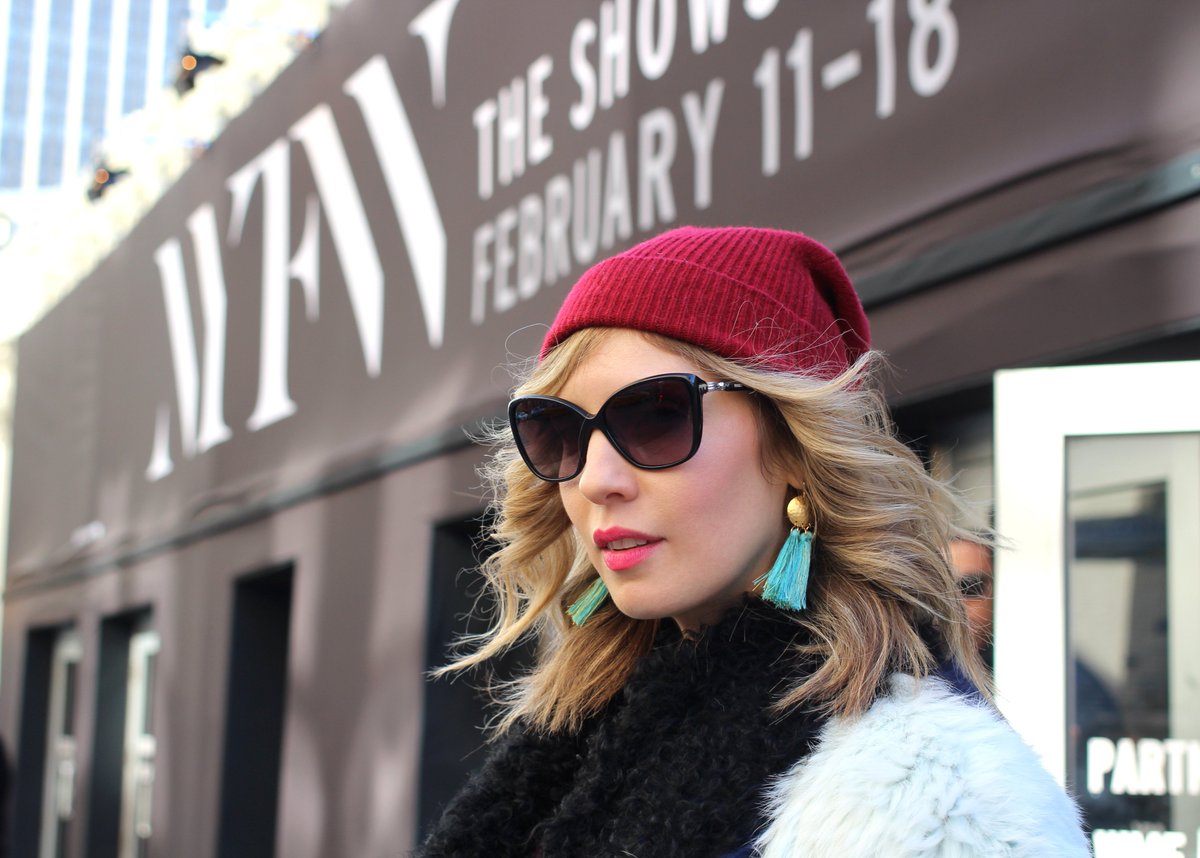 LeHoarder's tweet photo. Day 4 of my #NYFW diary is now on https://t.co/3lT4ub6SAZ with #KateBosworth & my gorgeous #AVMax #tassels! https://t.co/S8YHmYBpwI