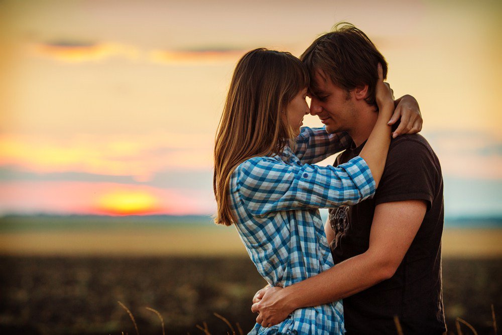 ellyfilho's tweet photo. 8 ways to show your wife that she’s your top priority https://t.co/KfyYOrExWW https://t.co/SHuZ7uuTc5
