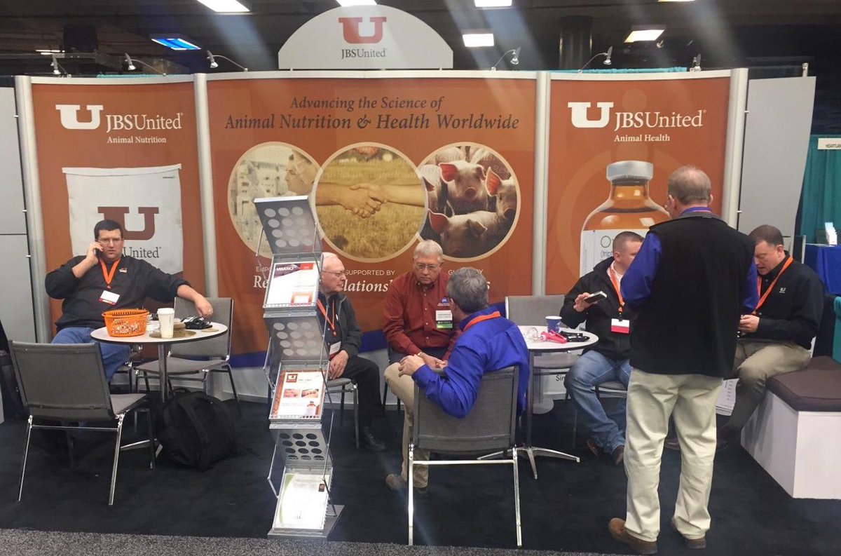 unitedanh's tweet photo. Great day at #ILPorkExpo2016 Thanks to everyone that visited with us!  #ilpork @ilpork https://t.co/0EfN1JxciU
