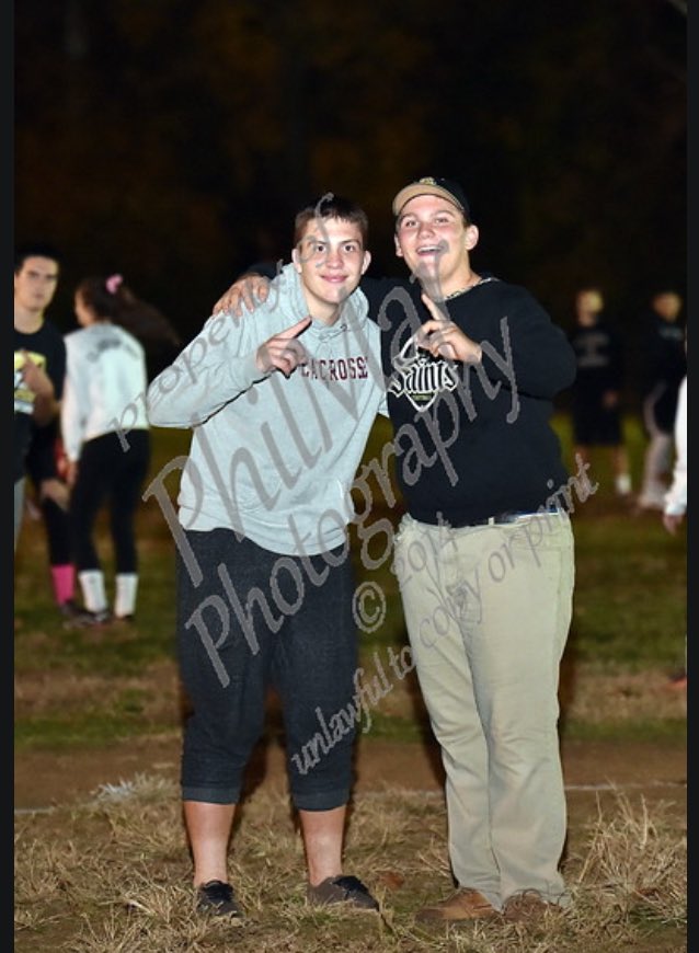 GlanskYEET's tweet photo. Happy birthday to a brotha from anotha Tina @d_james2 #churnthebutter #birthdaybash #Tina1 #Tina2 #philmar ❄️😍😘🎉🎉 https://t.co/SMJs2Pt0vr