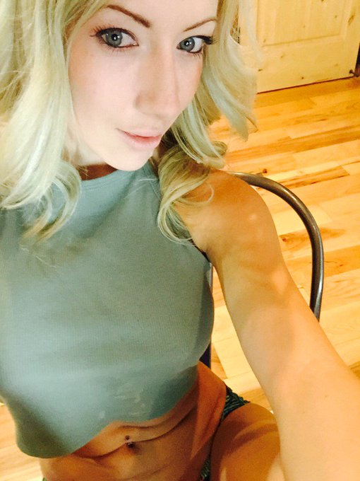 So I'm not sure if I like this shirt... But at least it comes off easily. https://t.co/80B4Kax9Yf<a href="/tag/tittytuesday"class="tags"><span>#tittytuesday</span></a>