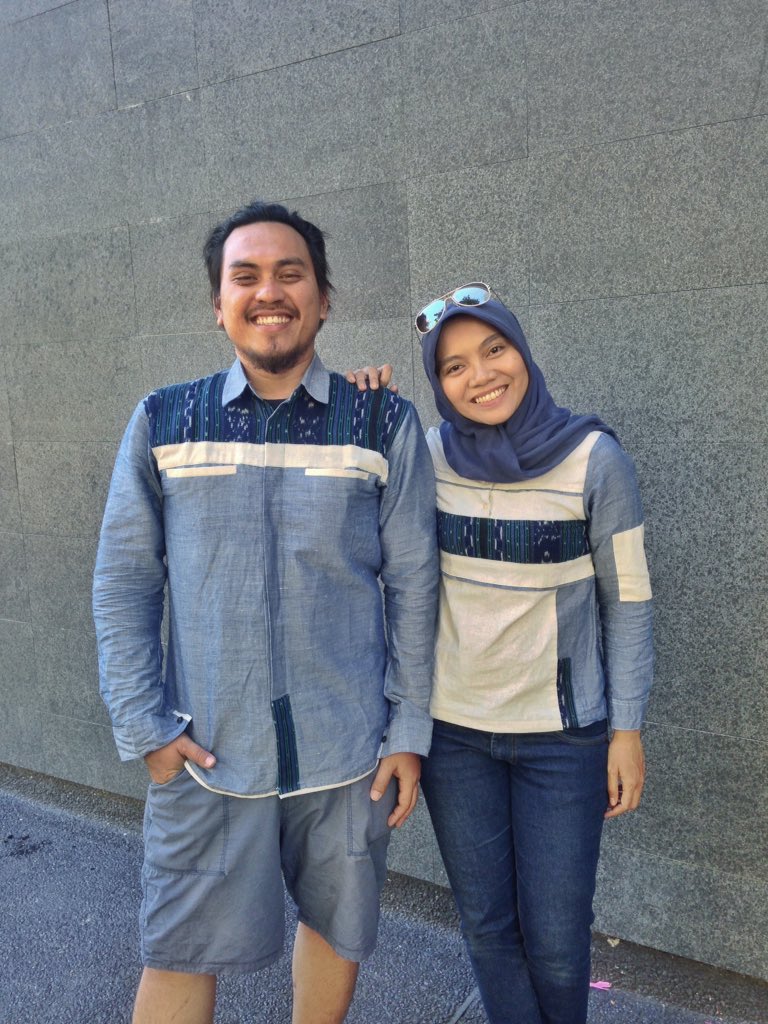 JeansTarakan's tweet photo. Hai Genk. Kami bisa bikin baju pasangan seperti yang dipakai oleh owner kami ini loh :) https://t.co/lW2mo33KOO