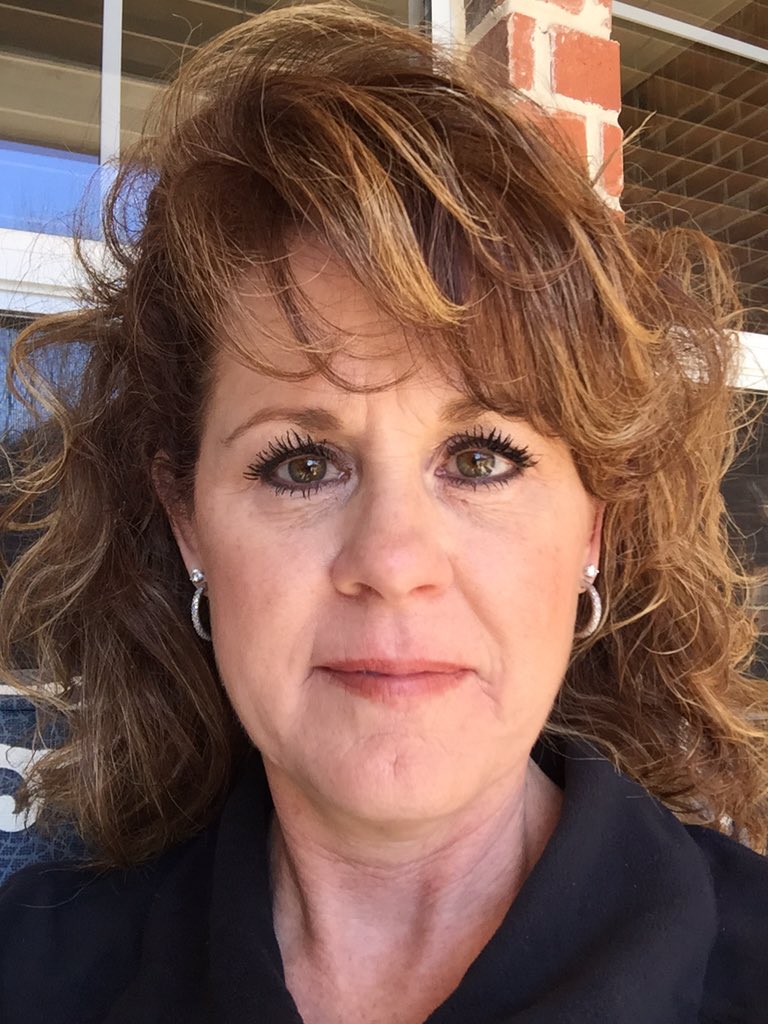 shanna1966's tweet photo. Looking for a Rodan + Fields consultant? Message me!! I can help you get started on this amazing skin product!! https://t.co/tQe6Ohcr3A