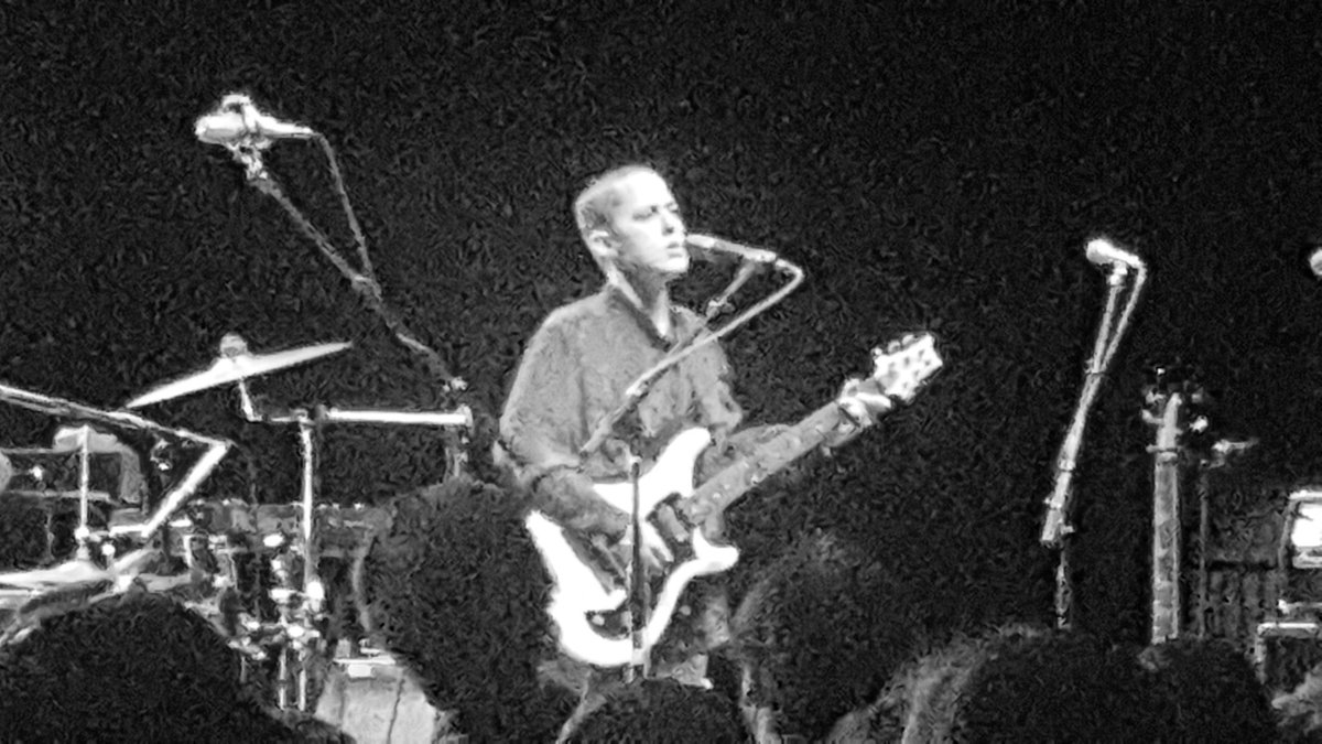 texdwg's tweet photo. #lowerdens #thenationalrva # looks ghostly #greatsinger #crushinonjanahunter https://t.co/ynAXTH811S