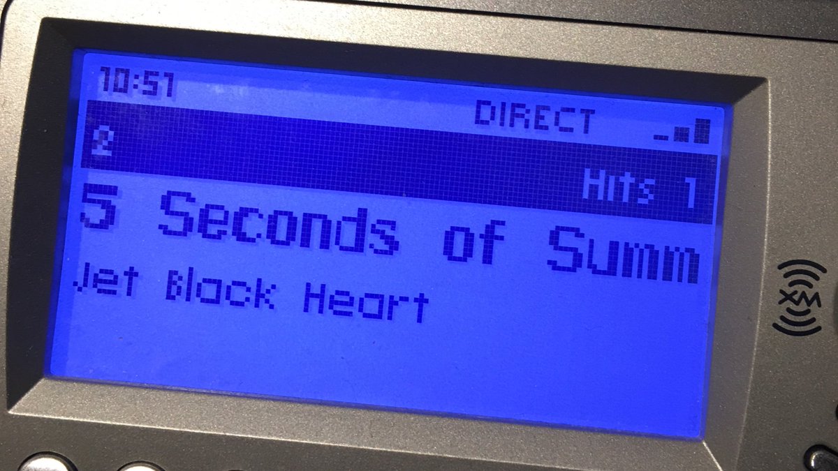 MikeyPiff's tweet photo. #3 tonight on @SiriusXMHits1 is @5SOS with #jetblackheart 👊🏻 https://t.co/s0kaWyjV7j