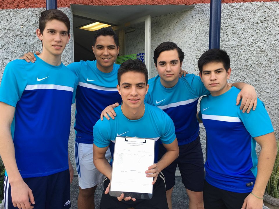 Tkt_Fc's tweet photo. Estreno de la camisa de TktFC 16-17 https://t.co/er14l247RX