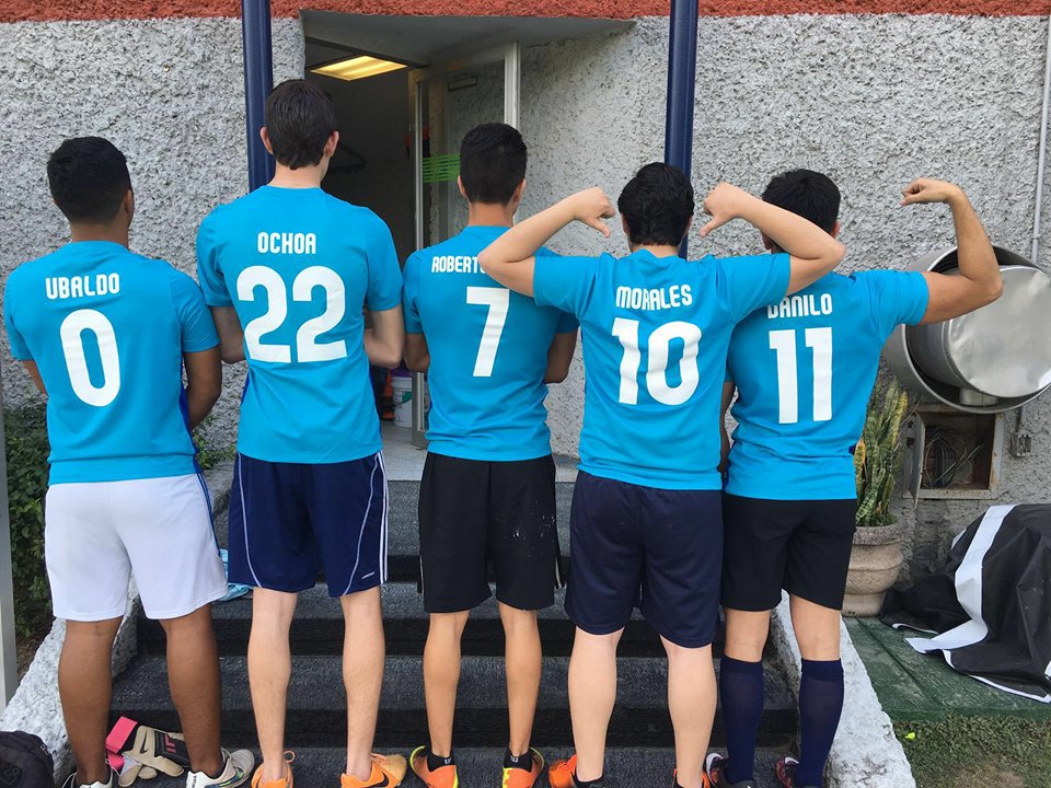 Tkt_Fc's tweet photo. Estreno de la camisa de TktFC 16-17 https://t.co/er14l247RX