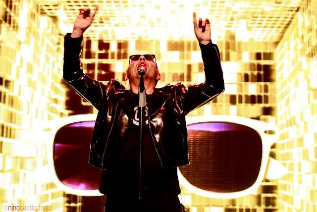 Stasera prima data del #POPUPTOUR di <a href="/lucacarboni/">luca carboni</a> <a href="/FabriqueMilano/">Fabrique Milano</a> in diretta su <a href="/rtl1025/">RTL 102.5</a> Ph <a href="/NinoSaetti/">Nino  Saetti</a>