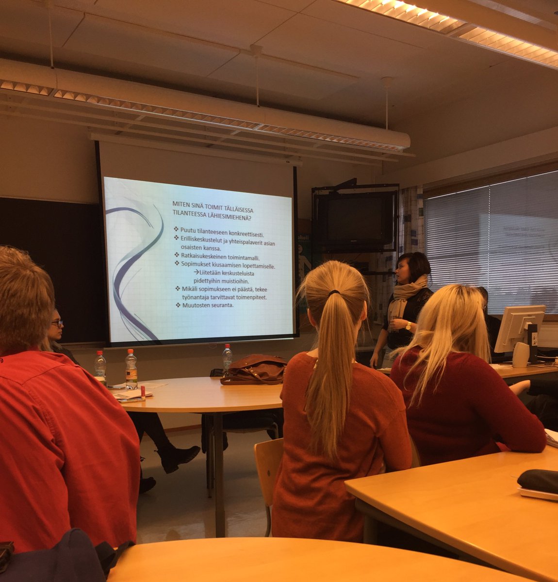 oskideamiilu's tweet photo. Tänään vuorossa treenit yhdessä terveysalan opiskelijoiden kanssa, aiheena #työterveyspalvelut https://t.co/GSYqcEoqgg