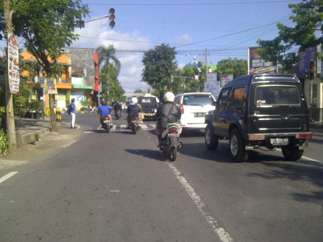 Pukul 15.15 lalin jl.kawi kepanjen terpantau ramai lancar #TraficMalang <a href="/Edunewsfm/">EDUNEWS FM RADIO</a> <a href="/official_itv/">Indonesiatv</a> irma.bc7