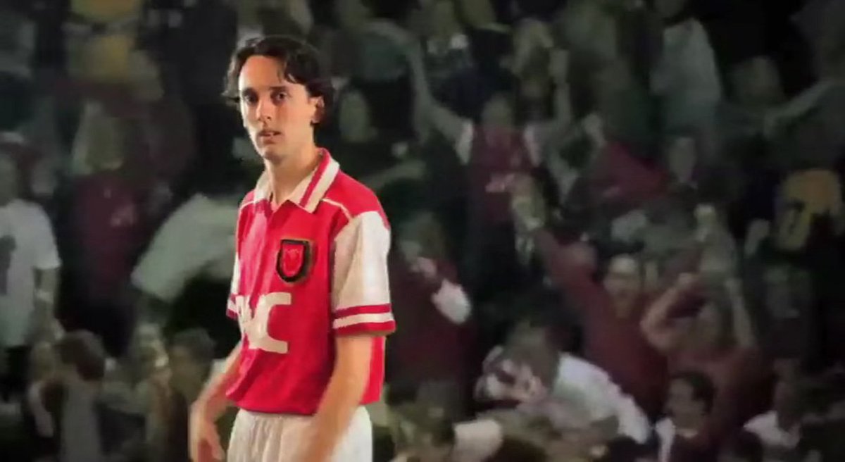 Nialler9's tweet image. Watch @MylesManley play in a Arsenal / Leicester FA cup game from 1997 (NSFW)
nialler9.com/myles-manley-f…