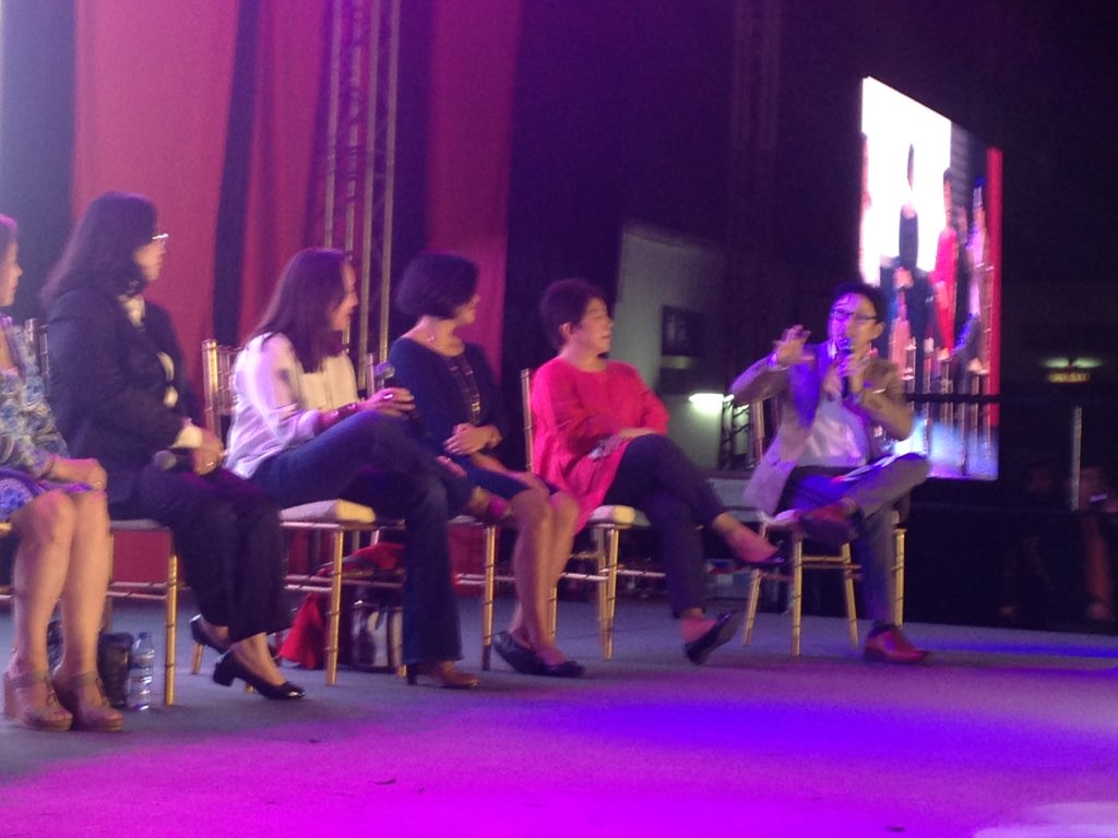 letsgonegosyo's tweet photo. [NOW] Forum on Filipina innovators and brand builders in today's #FES8 w/ moderators Mr. RJ Ledesma &amp; Ms. Ali Sotto. https://t.co/sMXLpeBt8S