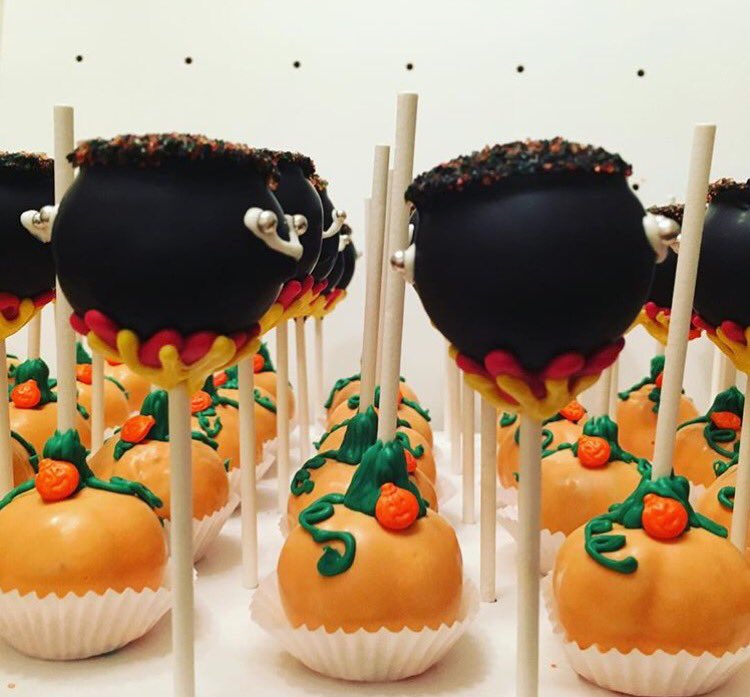 cakepop's tweet photo. There's a Cakepop for every season. #yum #recipe #cakeonastick #beauty #eatit https://t.co/Gzk4G1Y1qA