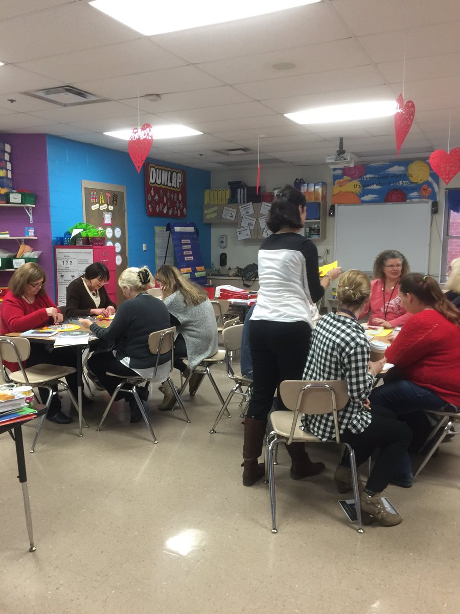 AndrewJacksonES's tweet photo. Love watching teacher led PD!! https://t.co/SazZo5CoU6