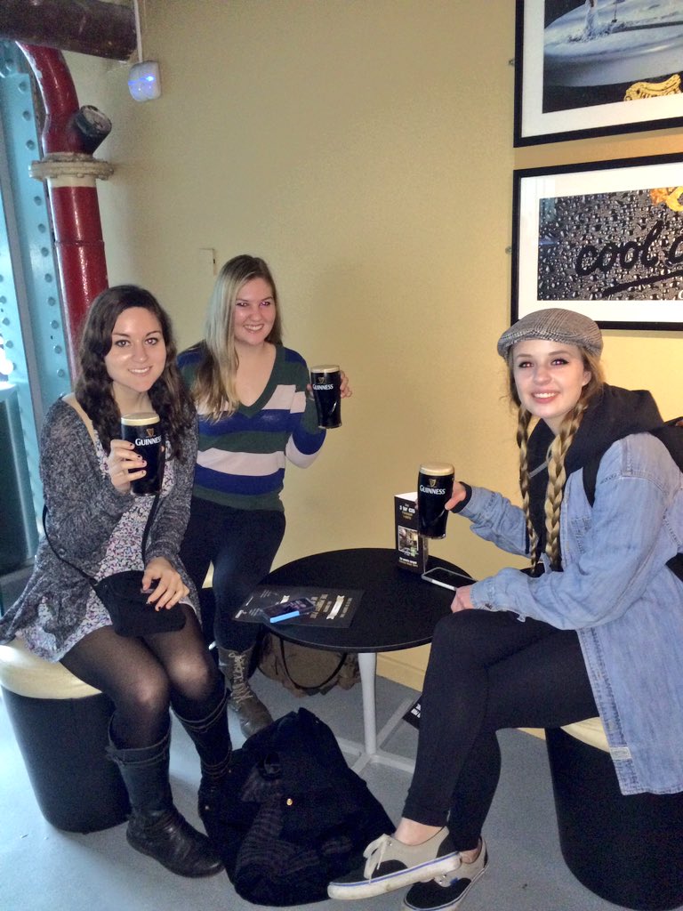allysunreiky's tweet photo. Why do work when you can skype for 2hrs with your best friends?#abroadsquad๐ฌ๐ง #Caley @emilyqueirozzz @mynameisntamy https://t.co/p3XC9lcR6Q