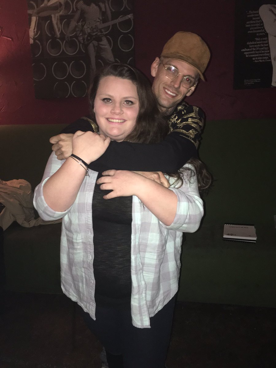 Jakes_starburst's tweet photo. It was so nice meeting you today 💕💕 you put on one hell of a show. You will be seeing me again 💕@aaroncarter https://t.co/Jc8oZylGot