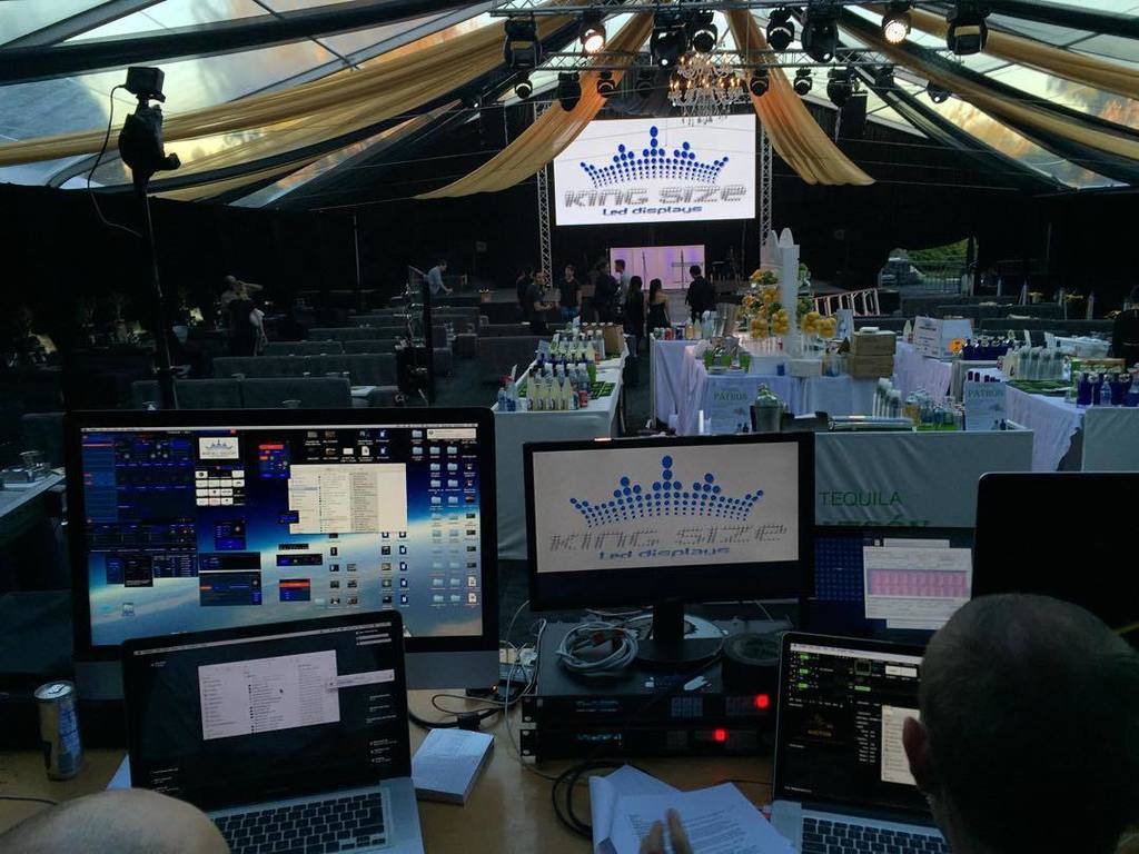 InstaMansion's tweet image. #CityGala2016 #KingSizeLED #LEDWall #PlayboyMansion #ItWasAllADream #KingSizeYourBrand #In… ift.tt/1PS7aOm