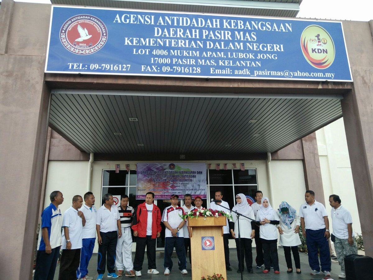 aadktanahmerah's tweet image. Penolong Pengarah @aadkkelantan iaitu @tawfikteow sdg memberi ucapan dlm Prhimpunan #HADAK .@KPAADK @AADKMalaysia