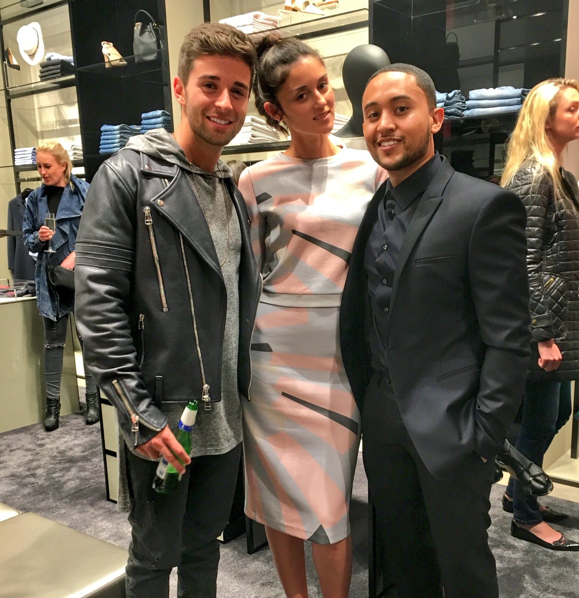 jakemiller's tweet photo. 🚀🚀🚀 @Tahj_Mowry https://t.co/xKAzsXtYdS